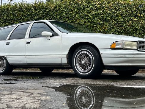 Used 1994 Chevrolet Caprice Classic image 4