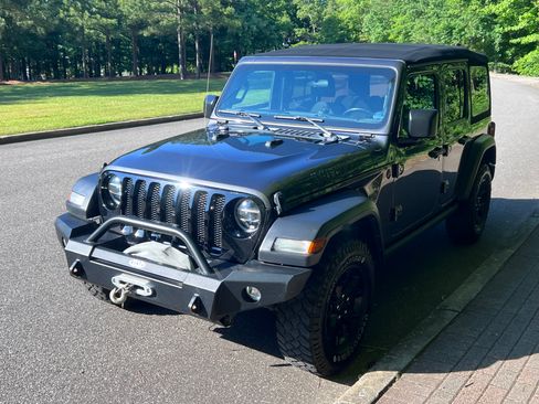 Used 2022 Jeep Wrangler Unlimited Sport AWD/4WD image 6