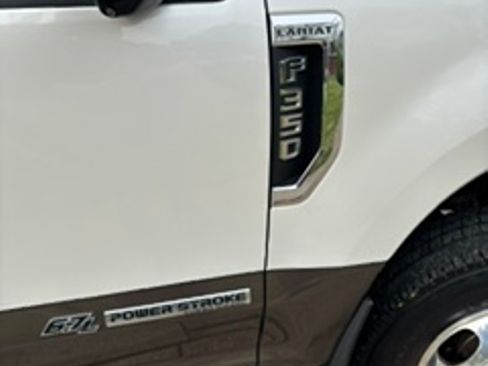 Used 2017 Ford F350 Lariat w/ Lariat Ultimate Package AWD/4WD image 24