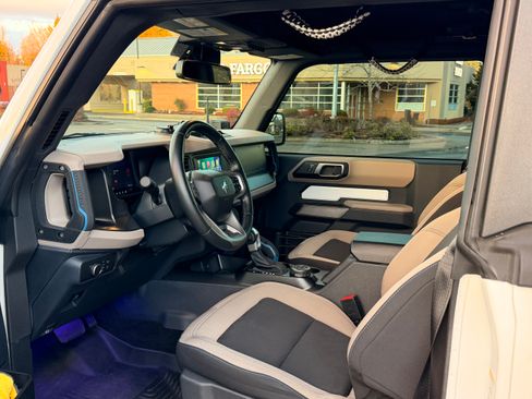 Used 2022 Ford Bronco Wildtrak image 17