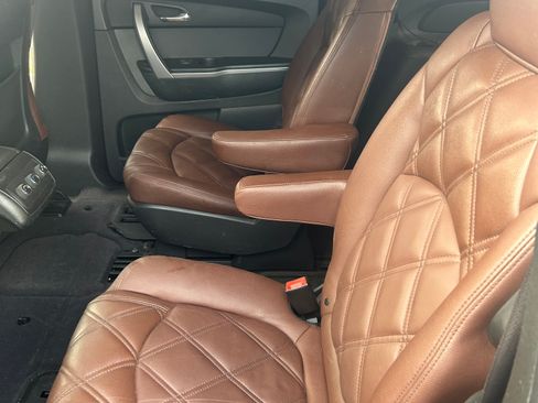 Used 2012 GMC Acadia SLE image 14