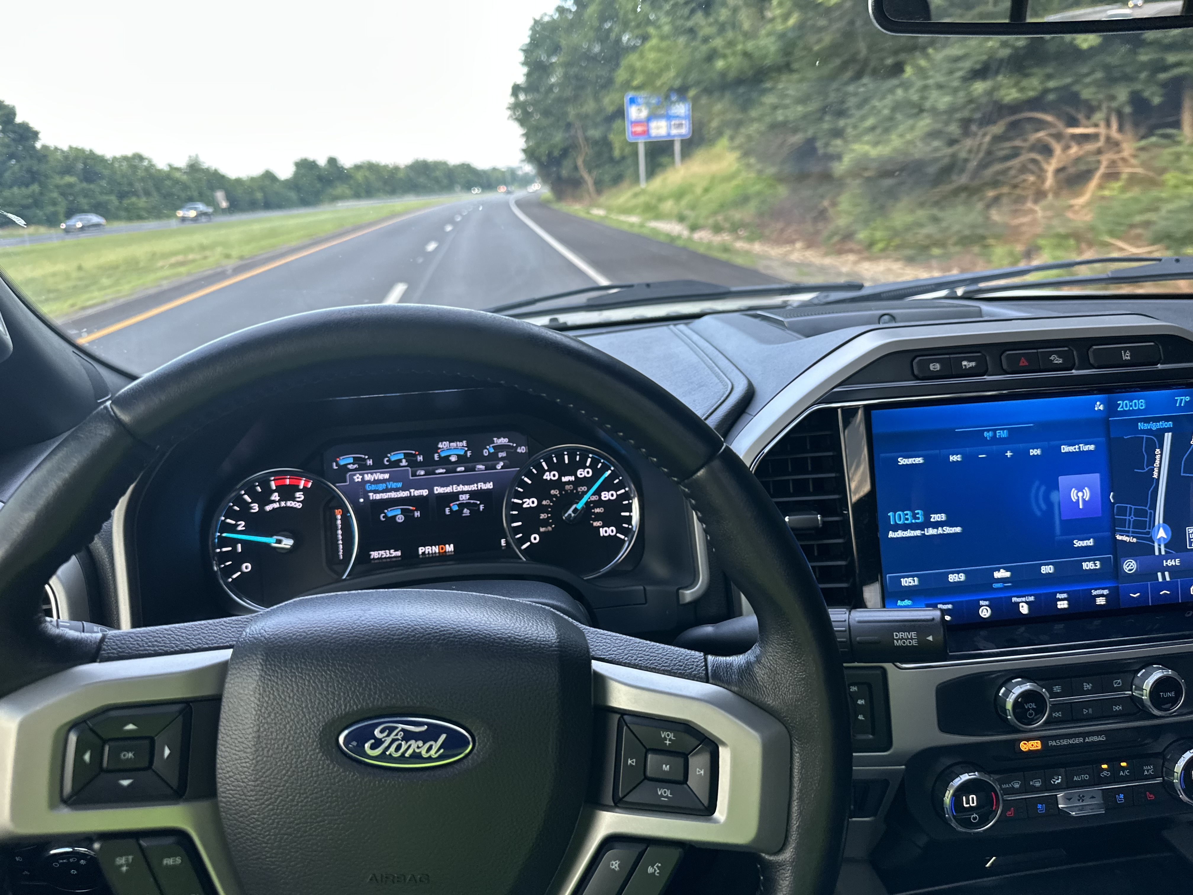 Used 2022 Ford F350 Lariat w/ Tremor Off-Road Package AWD/4WD image 5