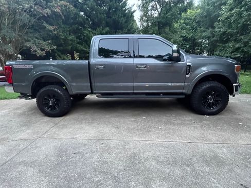 Used 2021 Ford F250 XLT w/ Tremor Off-Road Package image 6