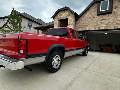 Used 1996 Dodge Dakota 2WD Club Cab image 4