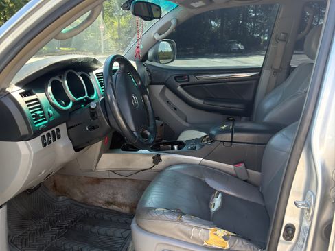 Used 2005 Toyota 4Runner Limited AWD/4WD image 10