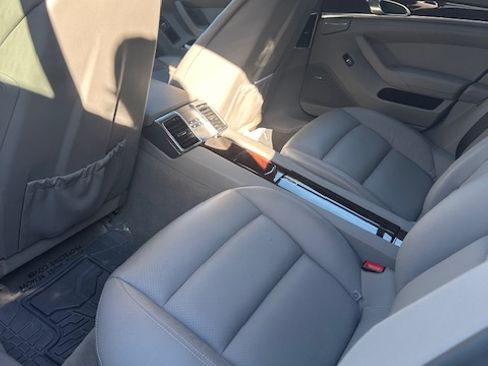 Used 2010 Porsche Panamera S image 10