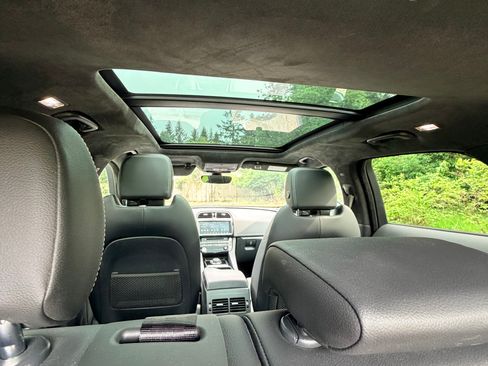 Used 2019 Jaguar F-PACE S AWD/4WD image 15