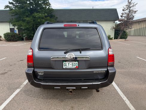 Used 2006 Toyota 4Runner SR5 AWD/4WD image 23