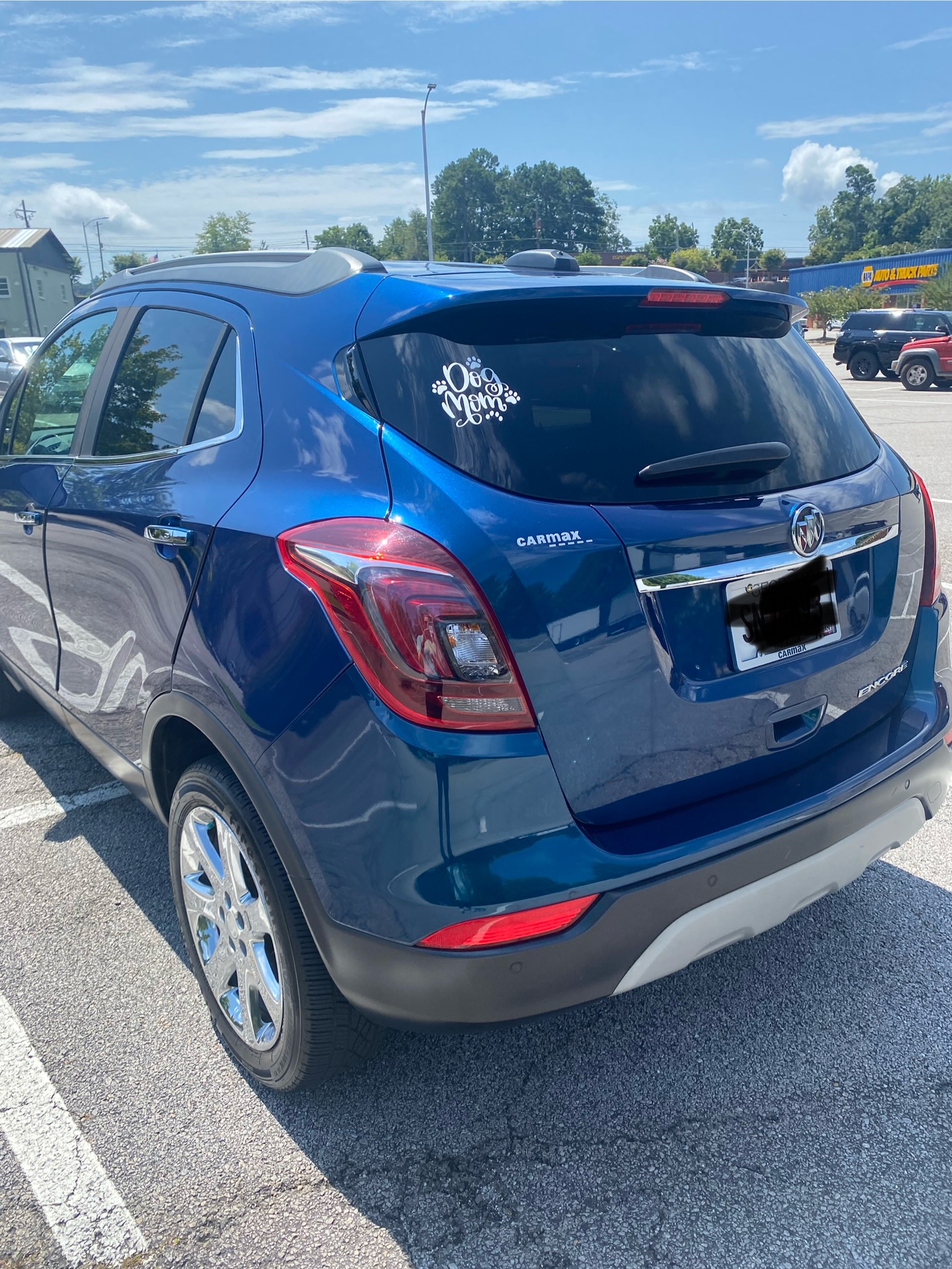 Used 2019 Buick Encore Essence w/ Experience Buick Package FWD image 9