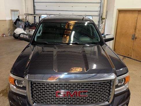 Used 2015 GMC Sierra 1500 Denali AWD/4WD image 2