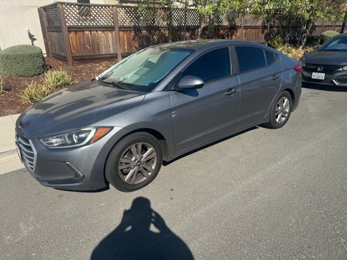 Used 2017 Hyundai Elantra Value Edition FWD image 1