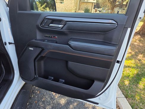 Used 2023 GMC Sierra 1500 AT4 w/ Technology Package image 13