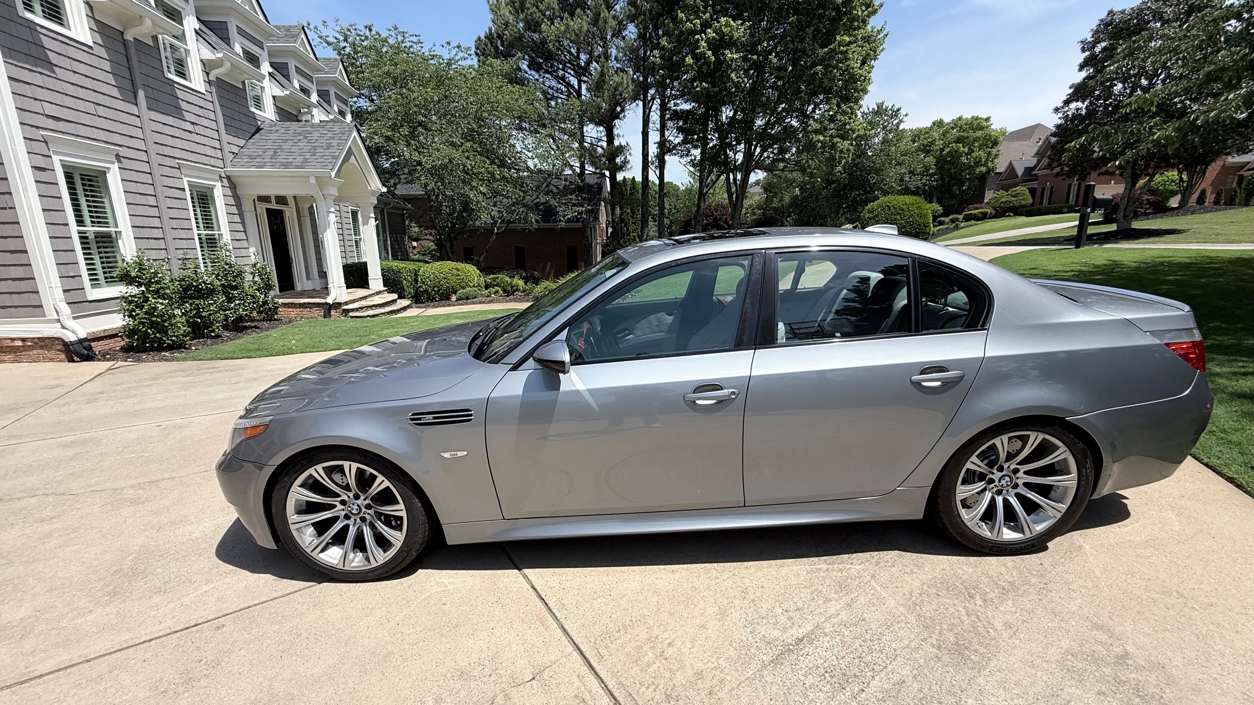 Used 2007 BMW M5 RWD image 13