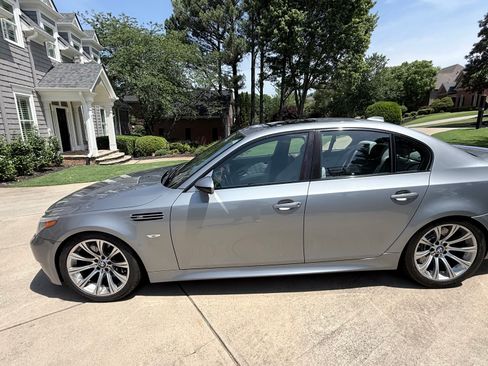 Used 2007 BMW M5 RWD image 13