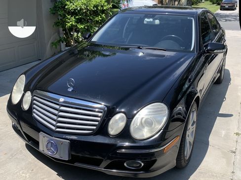 Used 2008 Mercedes-Benz E 350 Sedan image 4