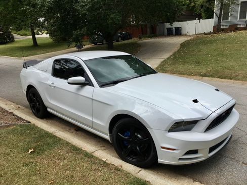 Used 2014 Ford Mustang Coupe w/ FP6 Appearance Package image 4