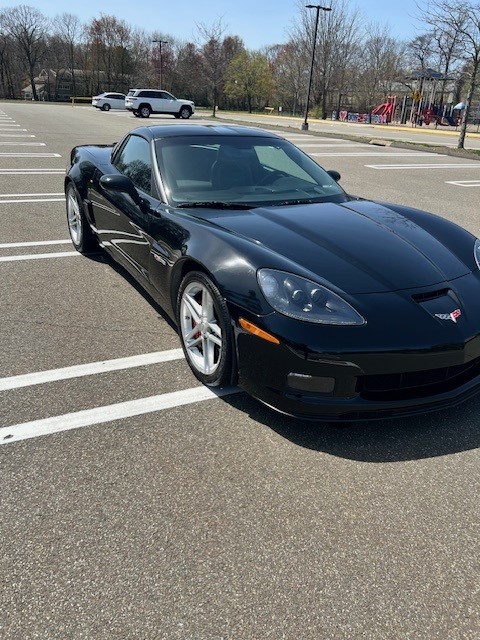 Used 2007 Chevrolet Corvette Z06 RWD image 2