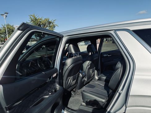 Used 2021 Hyundai Palisade Calligraphy w/ Cargo Package AWD/4WD image 12