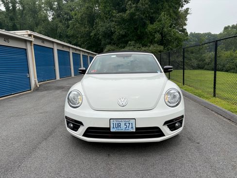 Used 2013 Volkswagen Beetle 2.0T FWD image 5