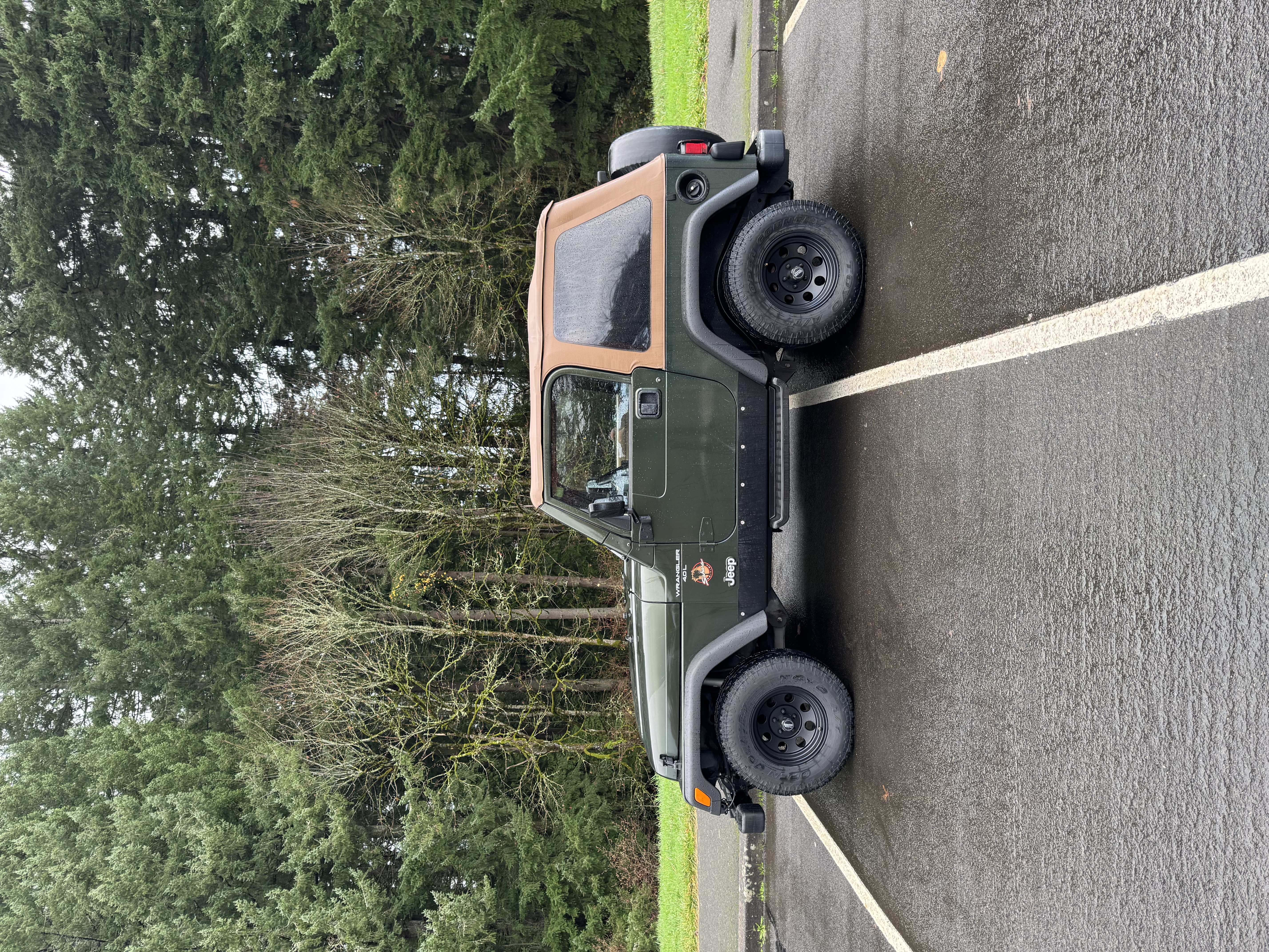 Used 1998 Jeep Wrangler Sahara AWD/4WD image 2