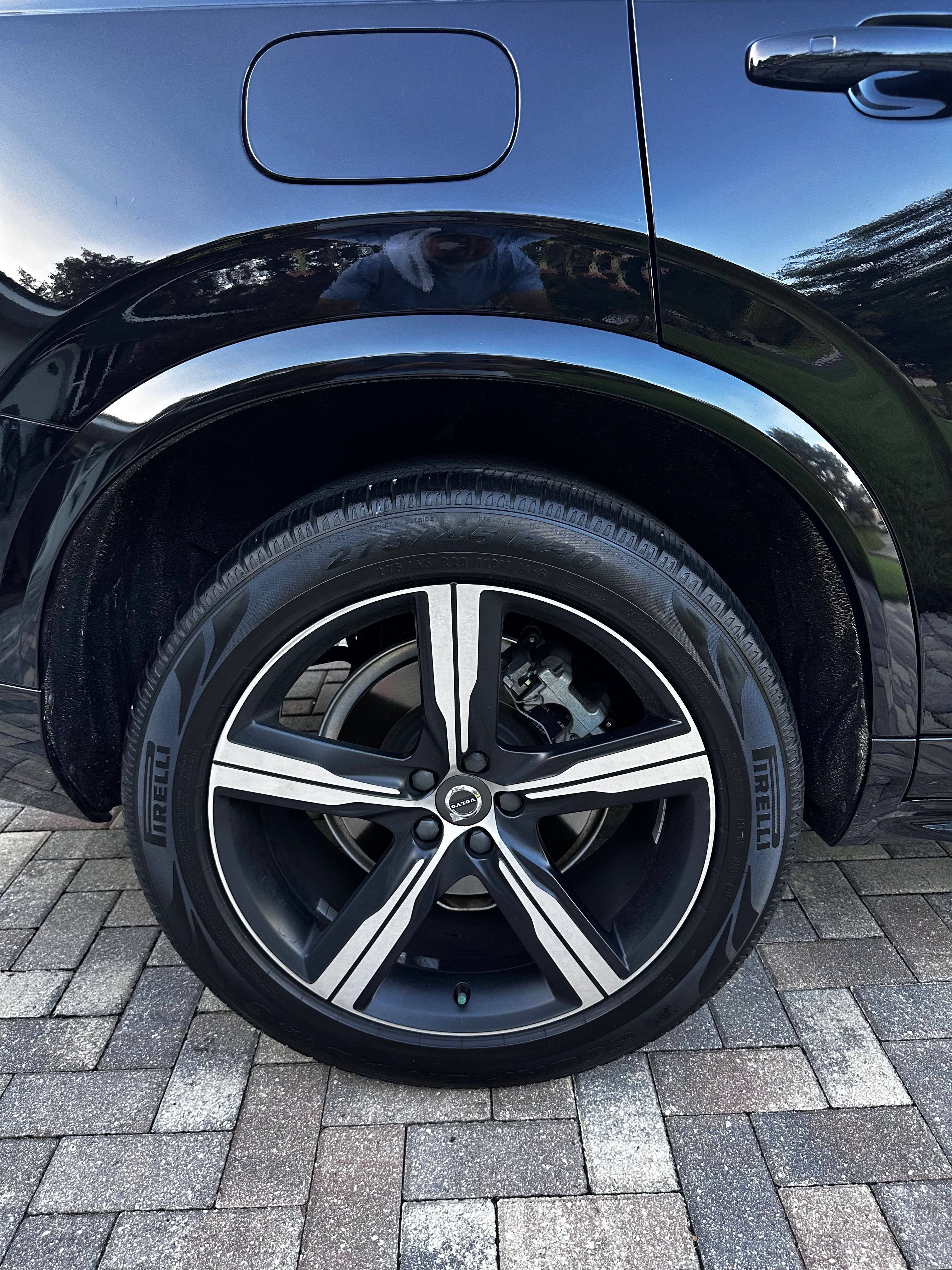 Used 2019 Volvo XC90 T6 R-Design w/ Protection Package Premier AWD/4WD image 27