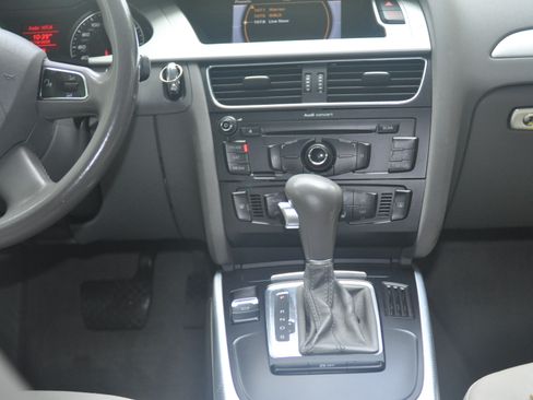 Used 2012 Audi A4 2.0T Premium image 11