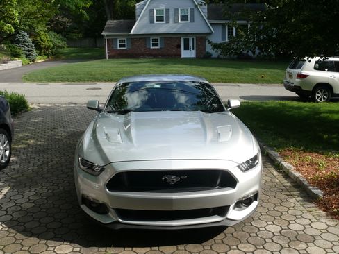 Used 2015 Ford Mustang GT Premium image 1