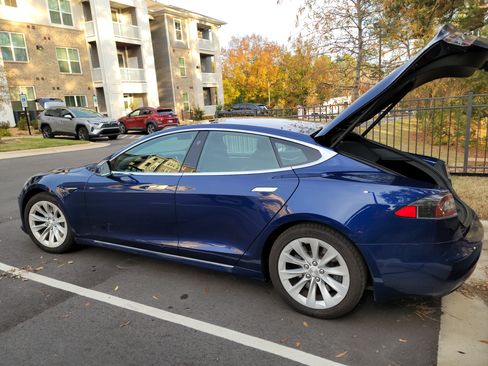 Used 2017 Tesla Model S 75 image 12