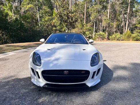 Used 2017 Jaguar F-TYPE S image 8
