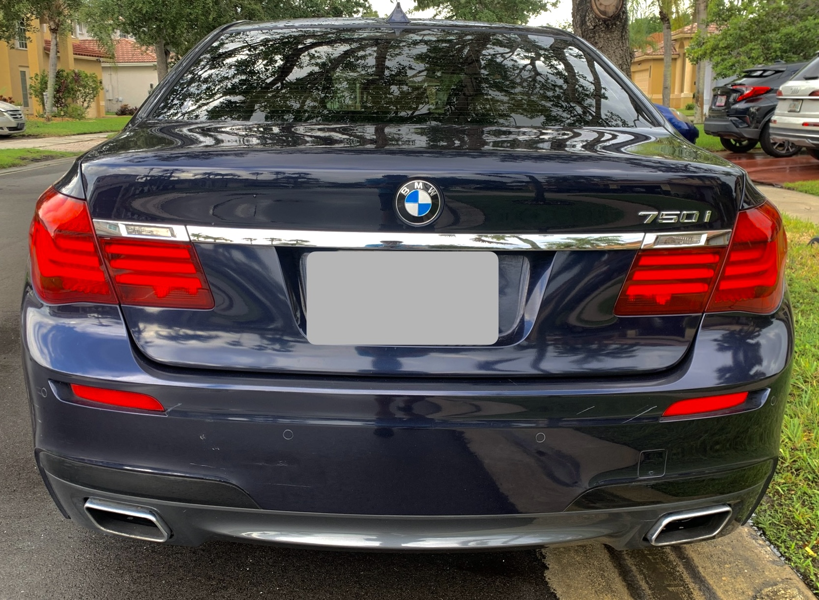 Used 2014 BMW 750i RWD image 4