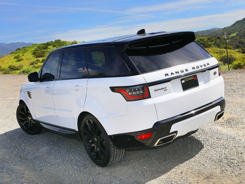 Used 2022 Land Rover Range Rover Sport HSE Silver Edition image 8