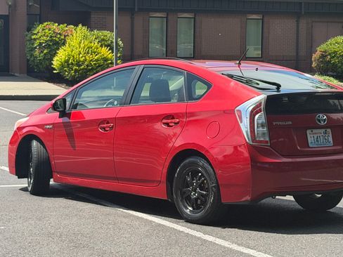 Used 2012 Toyota Prius Two FWD image 10