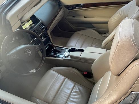 Used 2011 Mercedes-Benz E 350 Cabriolet image 19