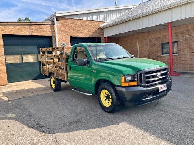 Used 2001 Ford F250 2WD Regular Cab Super Duty image 1