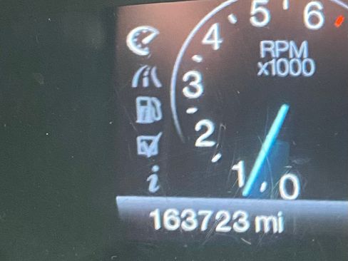 Used 2011 Ford Edge SEL w/ 202A Rapid Spec Order Code FWD image 20