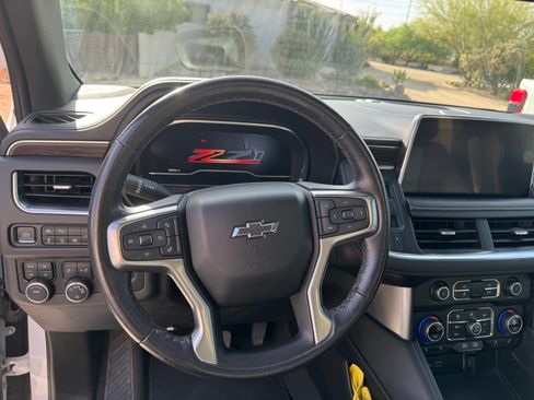 Used 2022 Chevrolet Tahoe Z71 w/ Luxury Package image 8