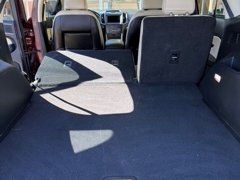 Used 2020 Ford Edge SEL w/ Convenience Package image 29