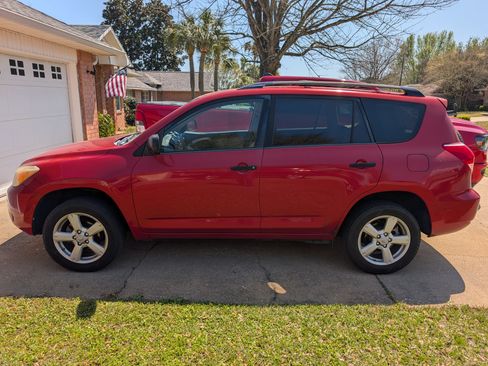 Used 2004 Toyota RAV4 2WD image 5