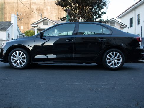 Used 2015 Volkswagen Jetta SE image 24