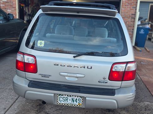 Used 2001 Subaru Forester S image 2