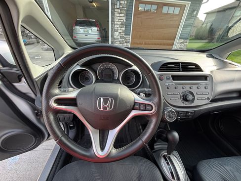 Used 2011 Honda Fit Sport image 12