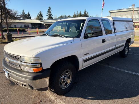 Used 2002 Chevrolet Silverado 1500 LS w/ Heavy Duty Suspension Pkg image 1