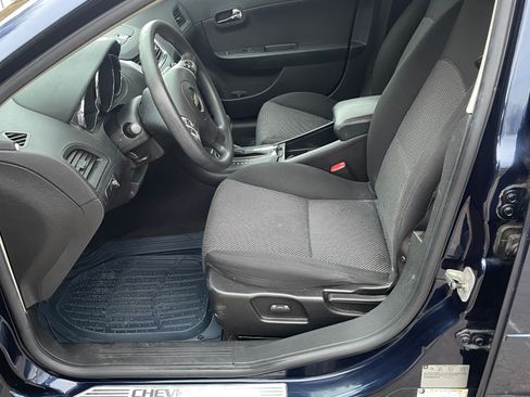 Used 2009 Chevrolet Malibu LT w/ Power Convenience Package image 11