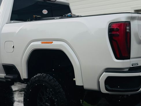 Used 2024 GMC Sierra 3500 Denali Ultimate image 13