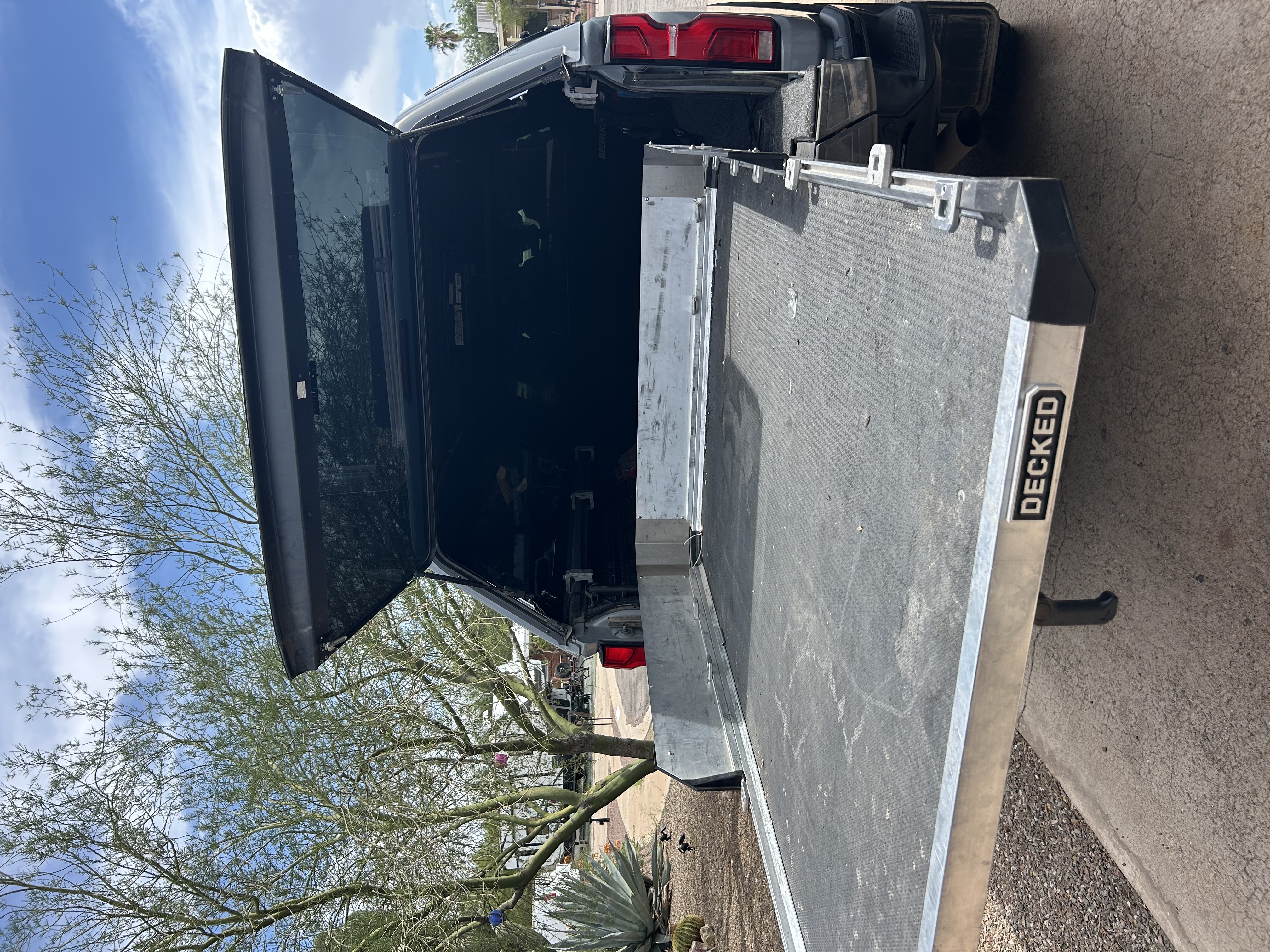 Used 2025 Chevrolet Silverado 2500 ZR2 w/ Technology Package AWD/4WD image 13