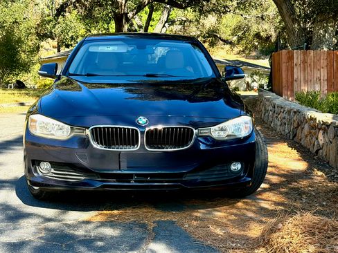 Used 2015 BMW 320i xDrive Sedan AWD/4WD image 2