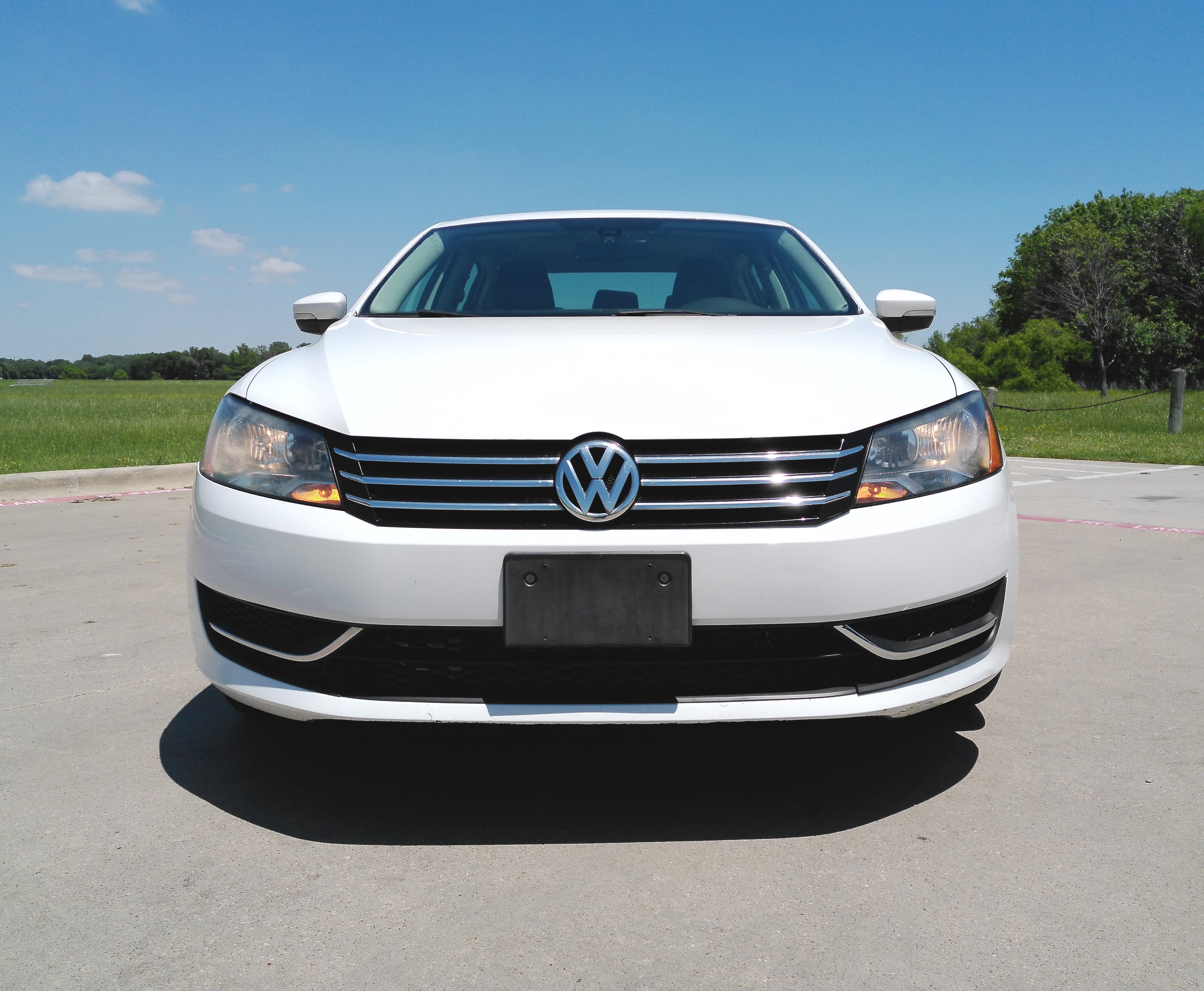 Used 2014 Volkswagen Passat 1.8T SE FWD image 2