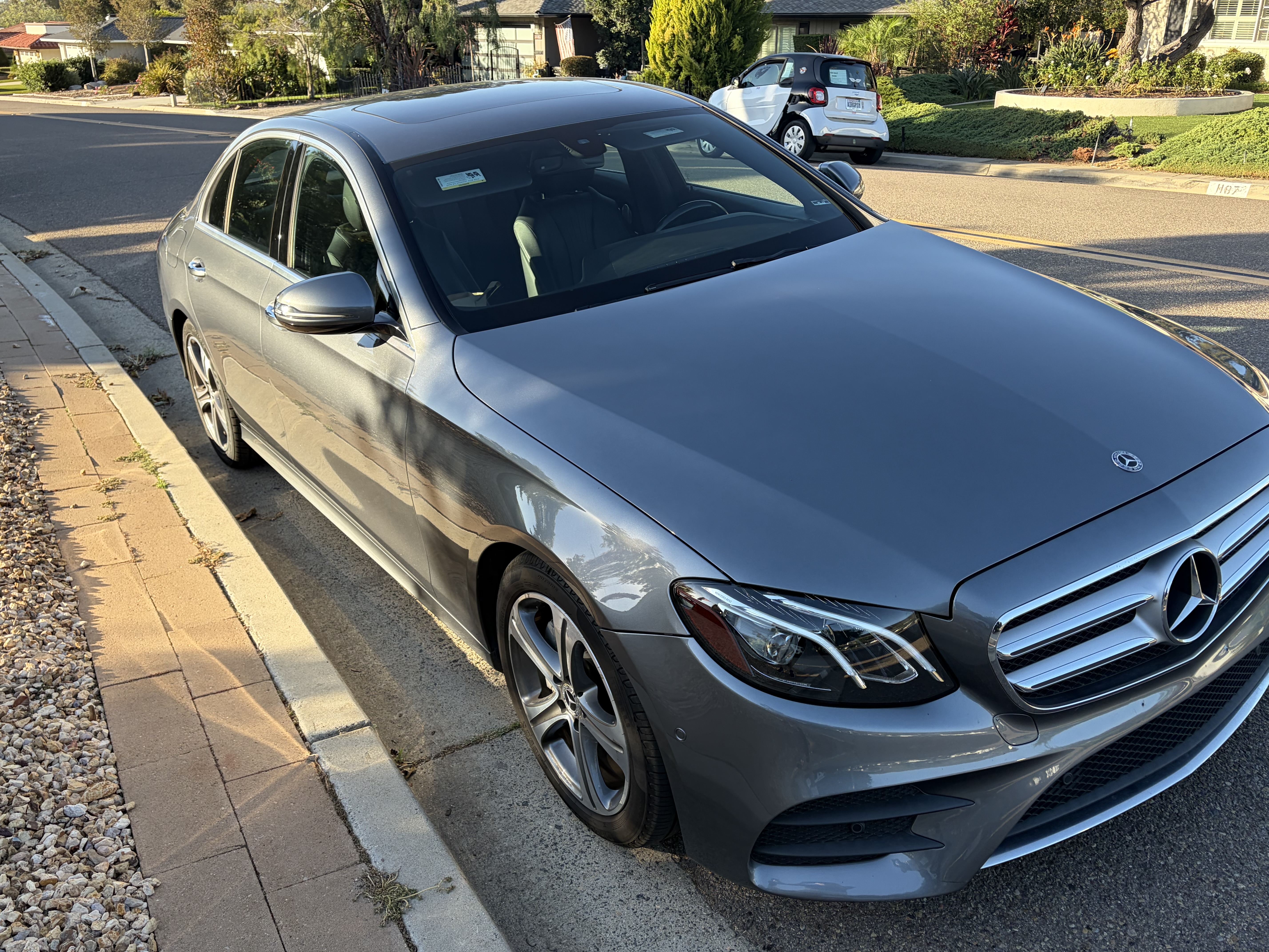 Used 2017 Mercedes-Benz E 300 image 2