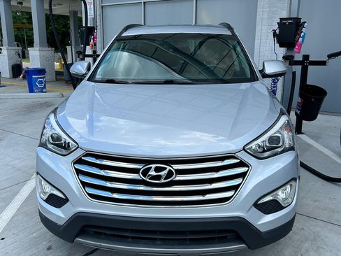 Used 2014 Hyundai Santa Fe GLS image 9