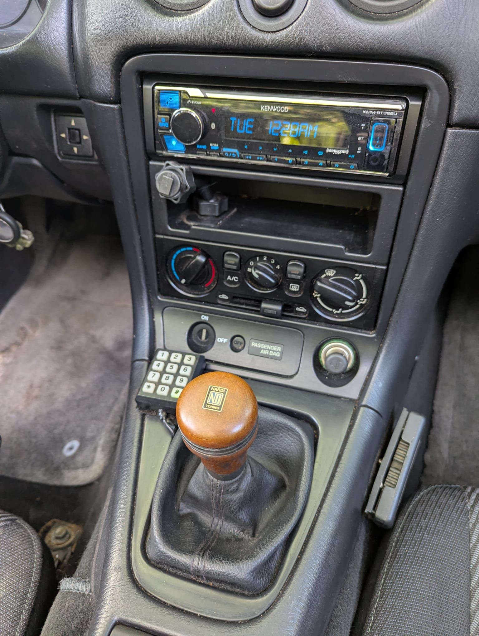 Used 2000 MAZDA MX-5 Miata RWD image 4